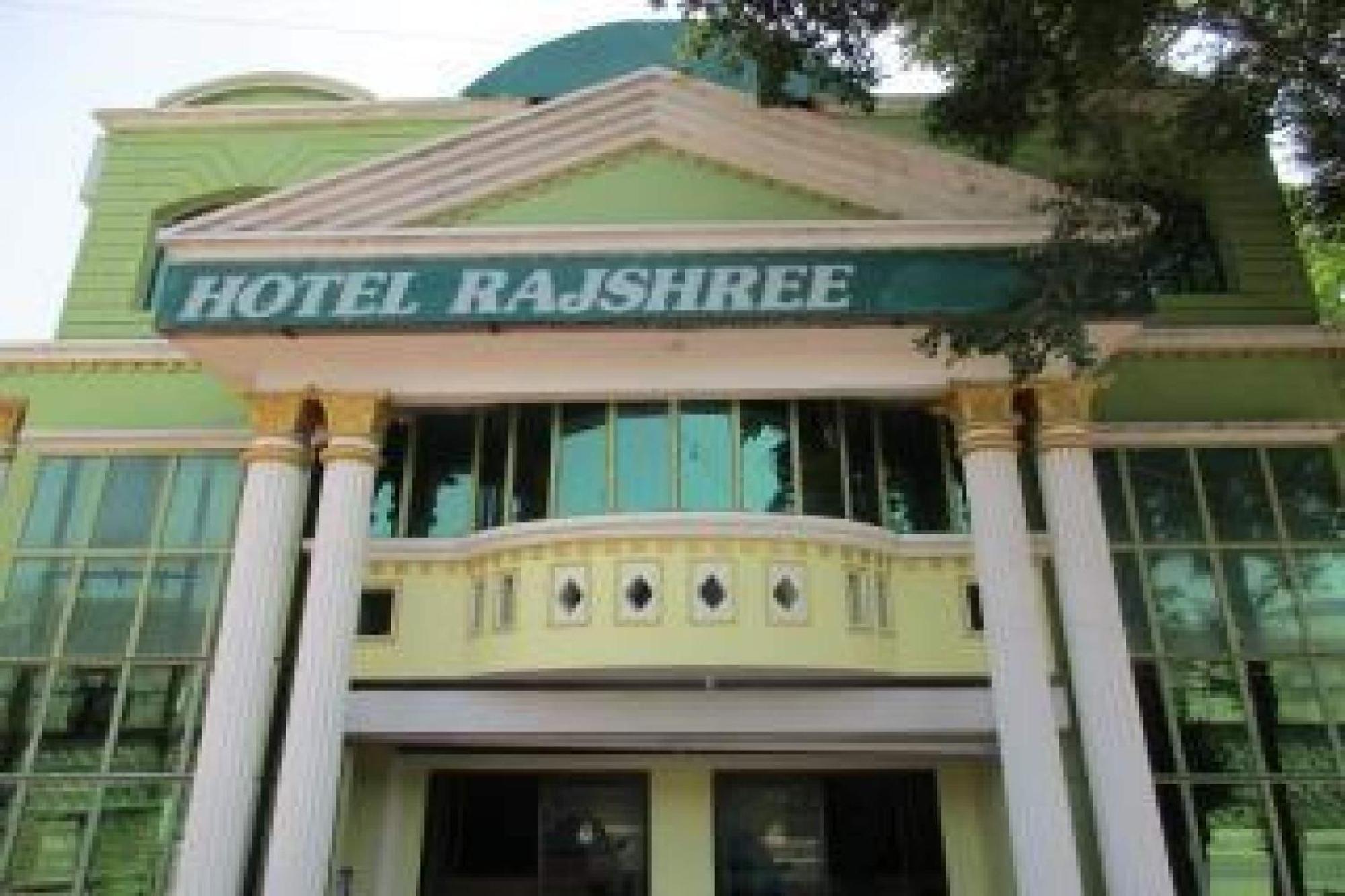 Oyo Hotel Rajshree Akolia Exterior foto